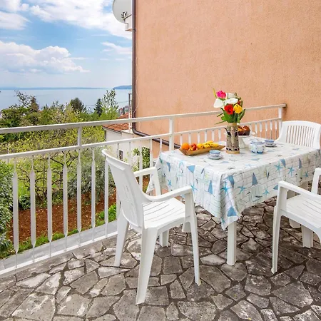 Appartement In With Wifi Lovran