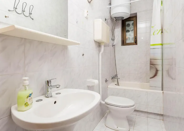 In With Wifi * Lovran